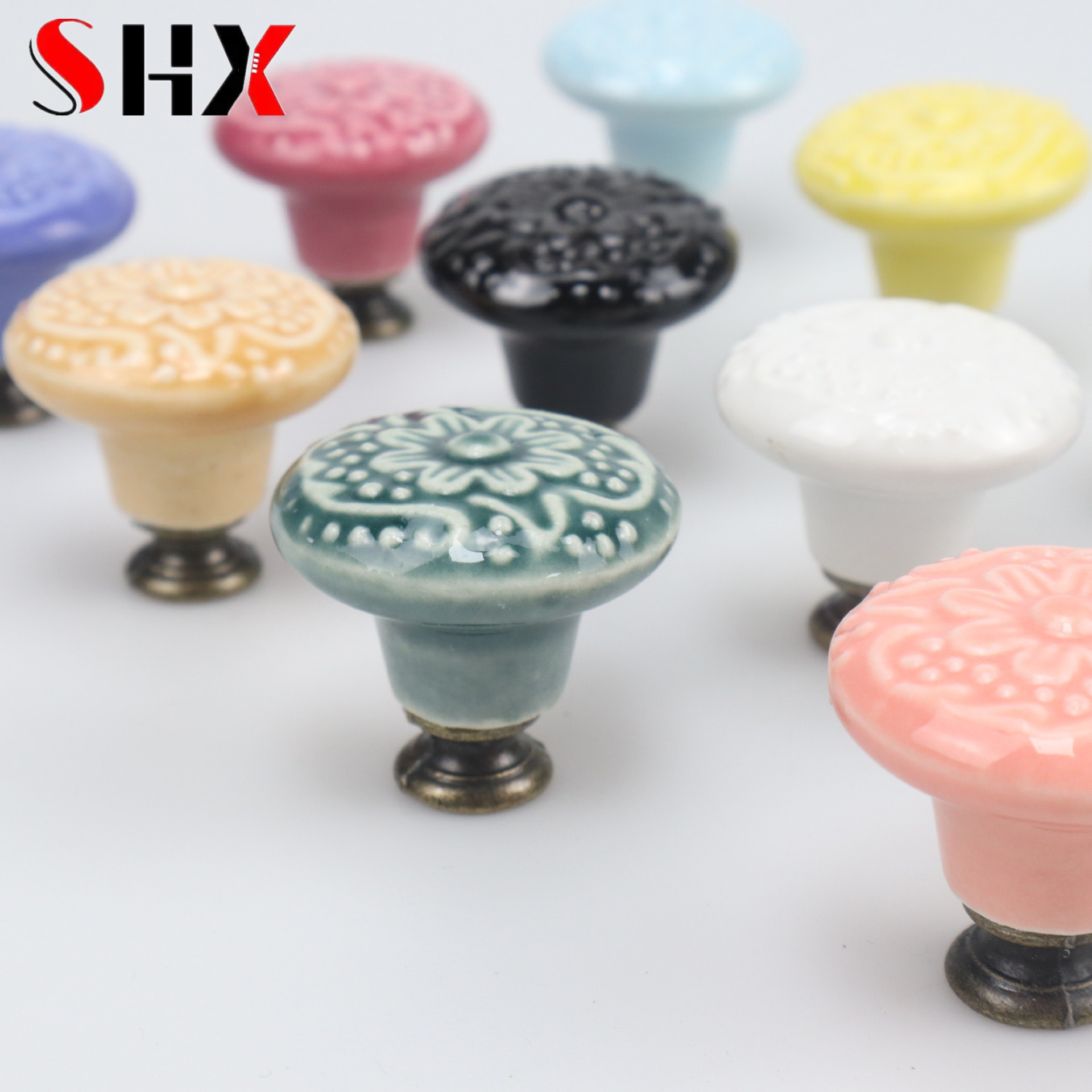Colorful Floral Ceramic Handle - Furniture Hardware Paint recension och pris