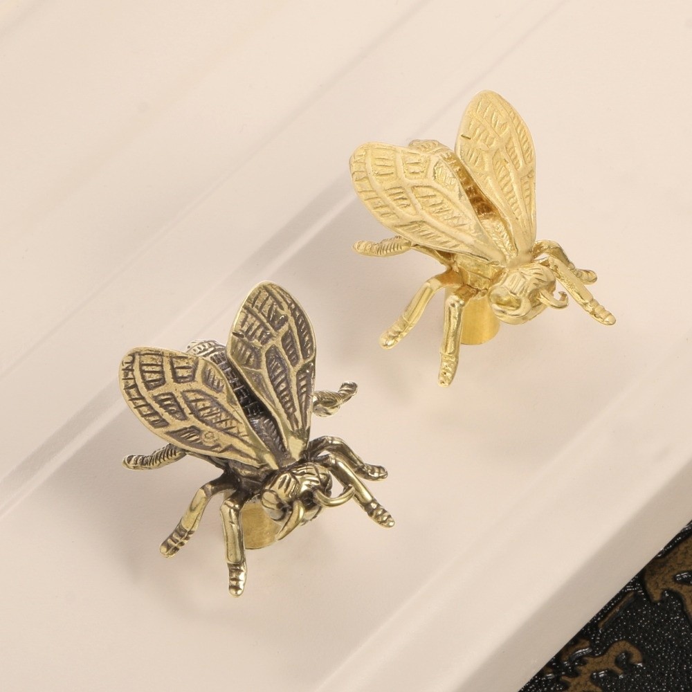 Creative Retro Bee Brass Handl - Furniture Hardware Gold recension och pris